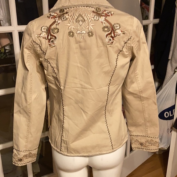 Embroidered jacket - Picture 4 of 9